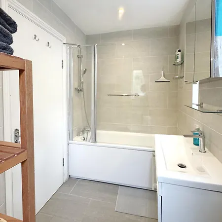 Artsy & Bright Hammersmith London 1B1B, Up To 4 People Exterior photo